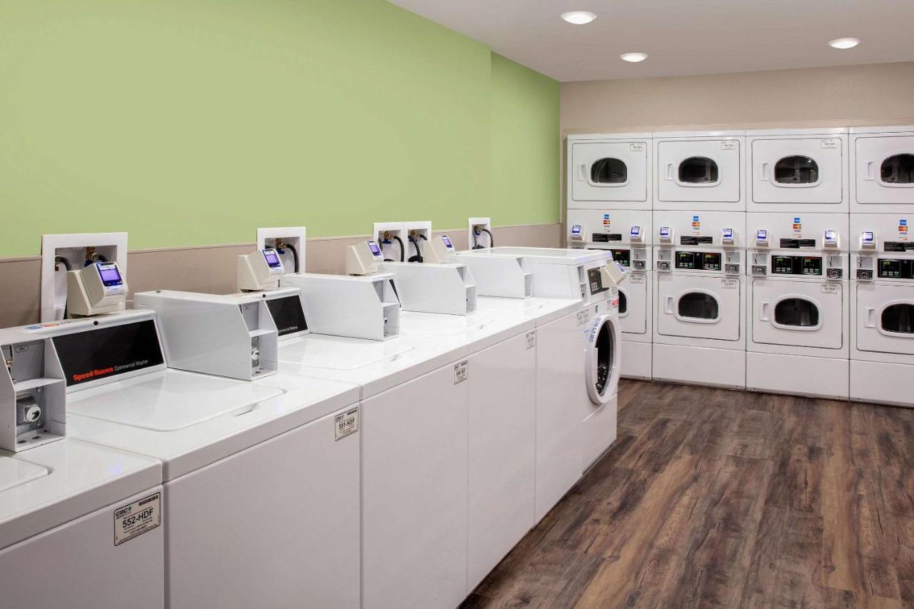 Woodsping Suites Washington Dc East Arena Drive Lake Arbor المظهر الخارجي الصورة